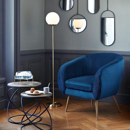 Appartement Elégant studio dans une cour intérieure, avec terrasse privée à Lunel  Extérieur photo